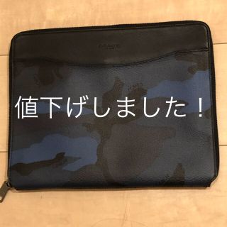 コーチ(COACH)の美品❗️COACH セカンドバック　タブレットPCケース(セカンドバッグ/クラッチバッグ)