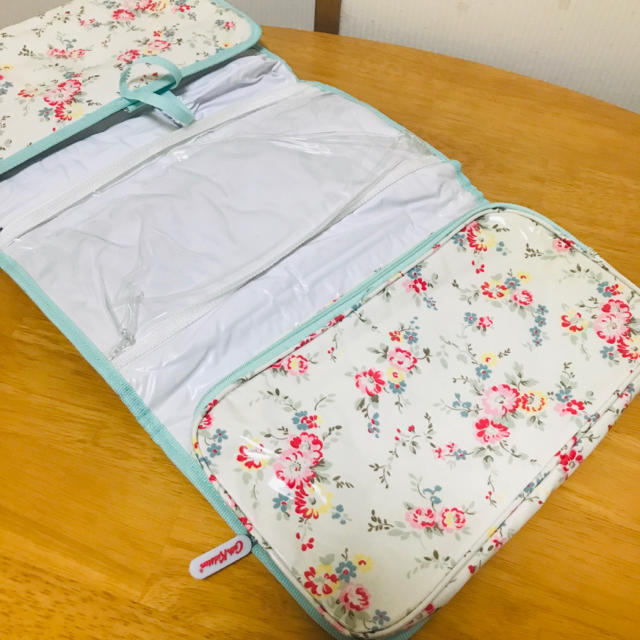 Cath Kidston(キャスキッドソン)のCath Kidston  レディースのファッション小物(ポーチ)の商品写真