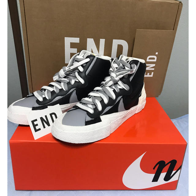 NIKE(ナイキ)のNike x sacai  Blazer Mid メンズの靴/シューズ(スニーカー)の商品写真