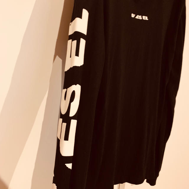 DIESEL(ディーゼル)のdiesel ディーゼル ロンT メンズのトップス(Tシャツ/カットソー(七分/長袖))の商品写真