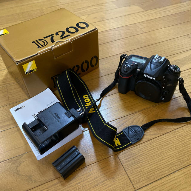 Nikon(ニコン)のNIKON D7200 ボディ スマホ/家電/カメラのカメラ(デジタル一眼)の商品写真