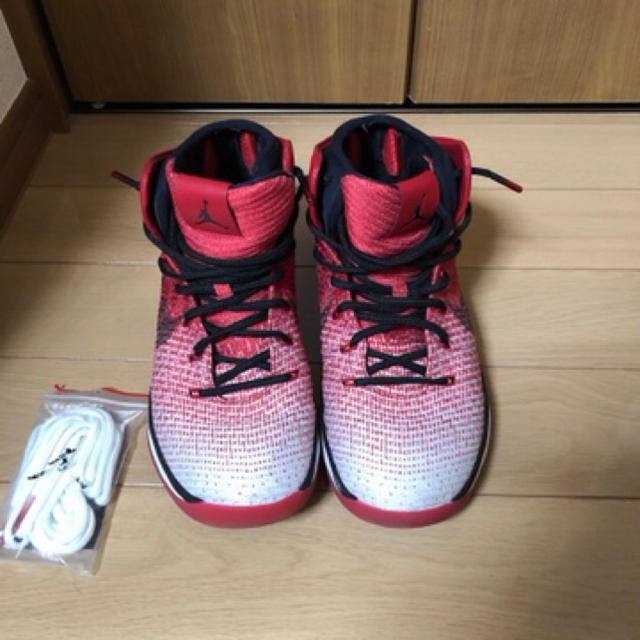 NIKE(ナイキ)の【28】 NIKE AIR JORDAN XXX1 UNIVERSITY RED メンズの靴/シューズ(スニーカー)の商品写真