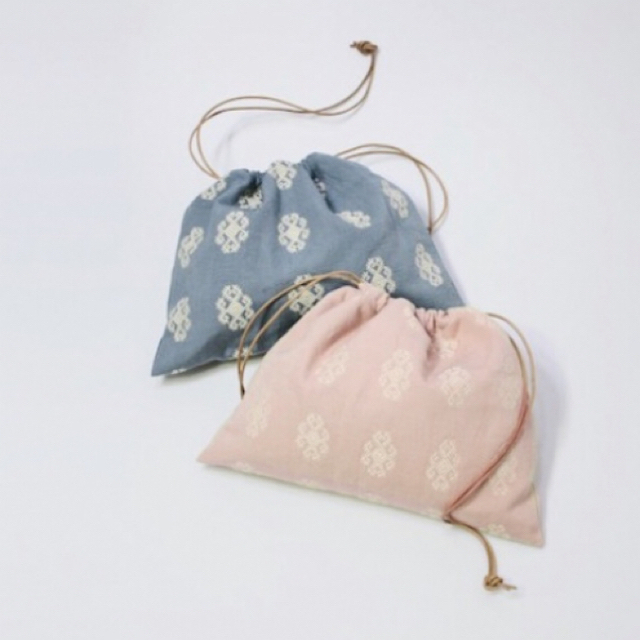 【新品未使用】6rokuチャリータ巾着バッグ　ピンク