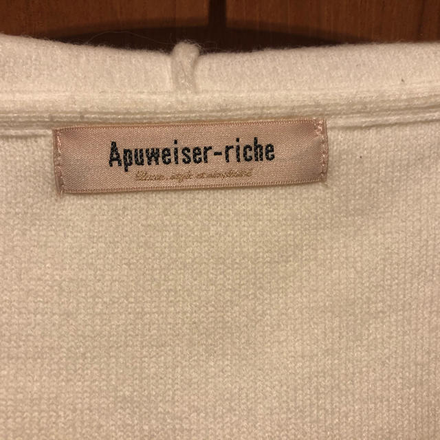 Apuweiser-riche(アプワイザーリッシェ)のApuweiser-riche ニットパーカー 白 レディースのトップス(パーカー)の商品写真