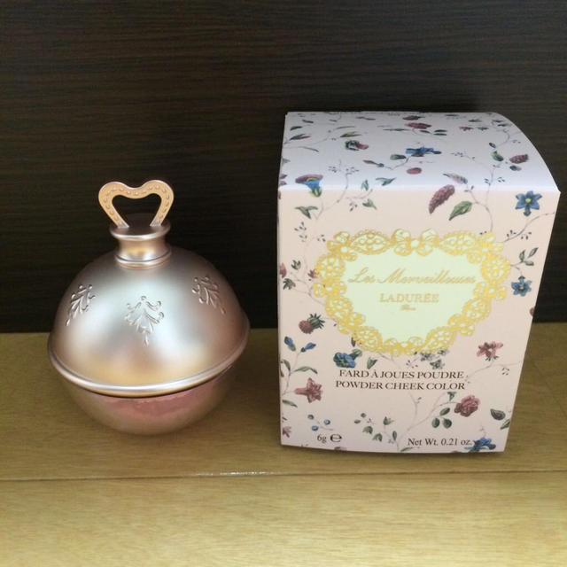 Les Merveilleuses LADUREE(レメルヴェイユーズラデュレ)のラデュレ♡チーク コスメ/美容のベースメイク/化粧品(チーク)の商品写真