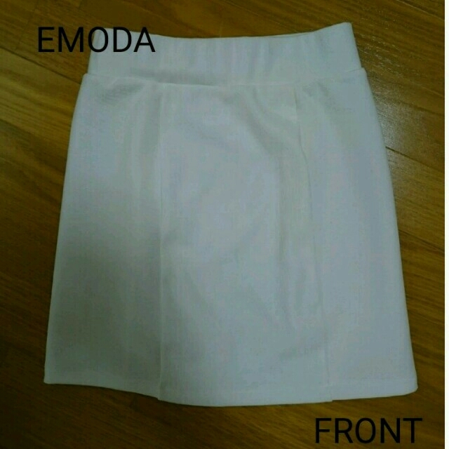 EMODA(エモダ)のEMODA タイトスカート レディースのスカート(ミニスカート)の商品写真