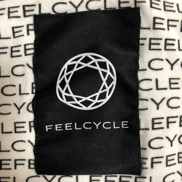 かりん様 FEELCYCLE ロゴタンク スポーツ/アウトドアのトレーニング/エクササイズ(トレーニング用品)の商品写真