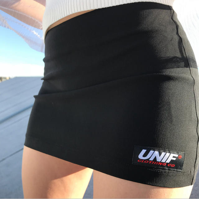 UNIF(ユニフ)のUNIFスカート レディースのスカート(ミニスカート)の商品写真