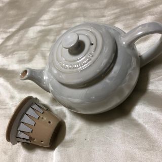 ルクルーゼ(LE CREUSET)のル・クルーゼ！ティーポット大✧︎急須にも〜(食器)