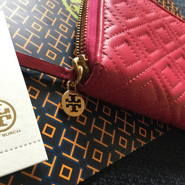 Tory Burch(トリーバーチ)の新品未使用 トリーバーチ キルティング 財布 レディースのファッション小物(財布)の商品写真