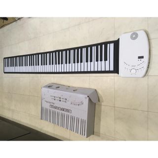 ロール ピアノ 88鍵 電子ピアノ ペダル付き 巻 コンパクトに 電子キーボード(電子ピアノ)