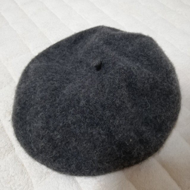 ウールベレー帽　グレー レディースの帽子(ハンチング/ベレー帽)の商品写真