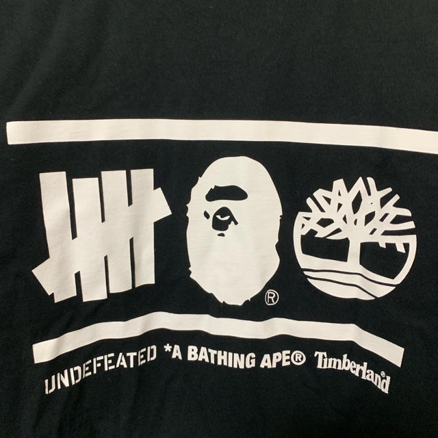 A BATHING APE(アベイシングエイプ)のUNDEFEATED APE Timberland ロンT 3コラボ　3XL メンズのトップス(Tシャツ/カットソー(七分/長袖))の商品写真