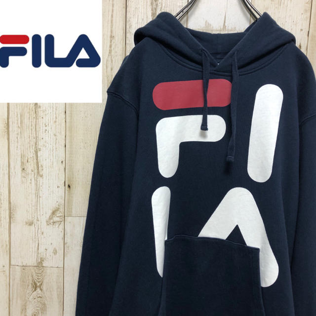 FILA(フィラ)のフィラ  FILA トリコロール　ビッグロゴ　ワンポイント  刺繍ロゴ　パーカー メンズのトップス(パーカー)の商品写真