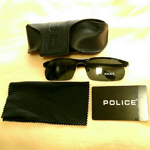 POLICE(ポリス)の新品　サングラス　ポリス　P8177 64□14-128　偏光レンズ　ジャンク メンズのファッション小物(サングラス/メガネ)の商品写真