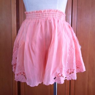 軽やかショートパンツ＆フリルカットソー(ショートパンツ)
