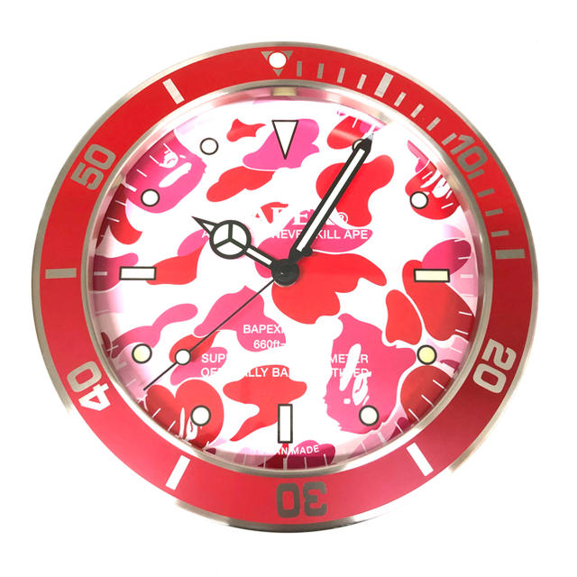 A BATHING APE(アベイシングエイプ)のAPE BAPEX WALL CLOCK PINK CAMO 掛け時計 新品 インテリア/住まい/日用品のインテリア小物(掛時計/柱時計)の商品写真