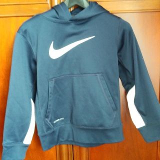 ナイキ(NIKE)のナイキNIKEパーカー140(Jr.のSサイズ)(ジャケット/上着)