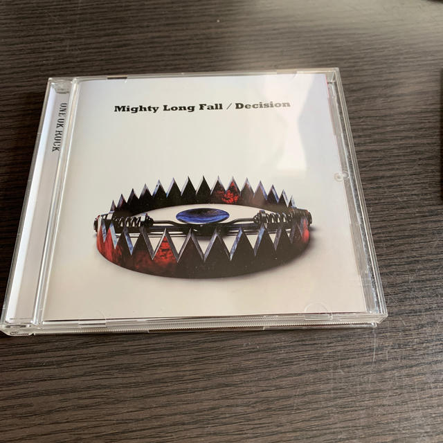 ONE OK ROCK(ワンオクロック)のMighty Long Fall / Decision エンタメ/ホビーのCD(ポップス/ロック(邦楽))の商品写真