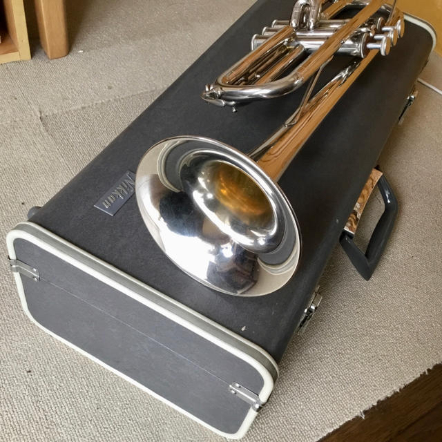 トランペット YAMAHA YTR-135 トランペット YAMAHA YTR-135