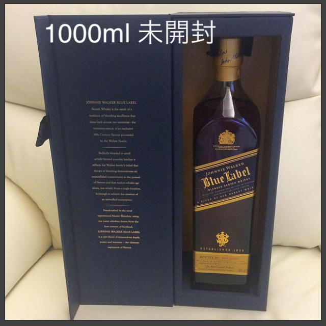 箱付き ジョニーウォーカー ブルーラベル 食品/飲料/酒の酒(ウイスキー)の商品写真