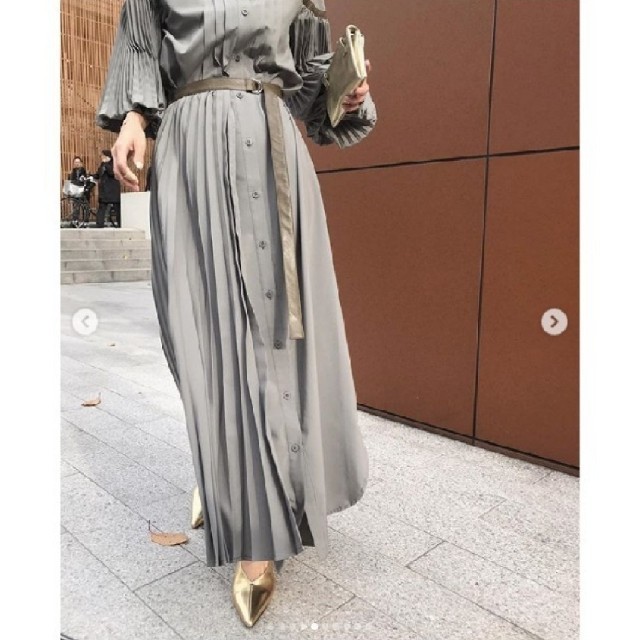 Ameri VINTAGE(アメリヴィンテージ)のAmeri VINTAGE  PLEATS BELT LAYERED DRESS レディースのワンピース(ロングワンピース/マキシワンピース)の商品写真