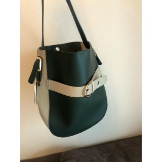 サック(SAC)の新品未使用タグ付・ショルダーバック(ショルダーバッグ)