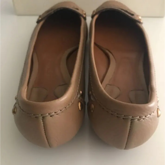 Chloe(クロエ)の新品 フローレント 購入 Chloe パンプス 38サイズ 購入価格63000円 レディースの靴/シューズ(ハイヒール/パンプス)の商品写真