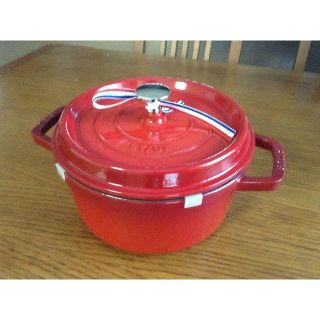 ストウブ(STAUB)のピコ ココット ラウンド 22cm RST-47(鍋/フライパン)