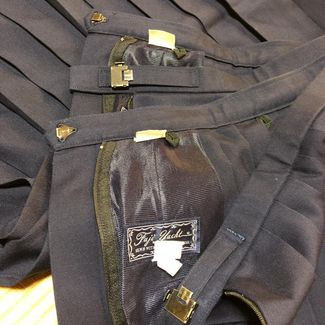 専用　プリーツスカート 制服 夏用 冬用 計4枚 レディースのスカート(ひざ丈スカート)の商品写真