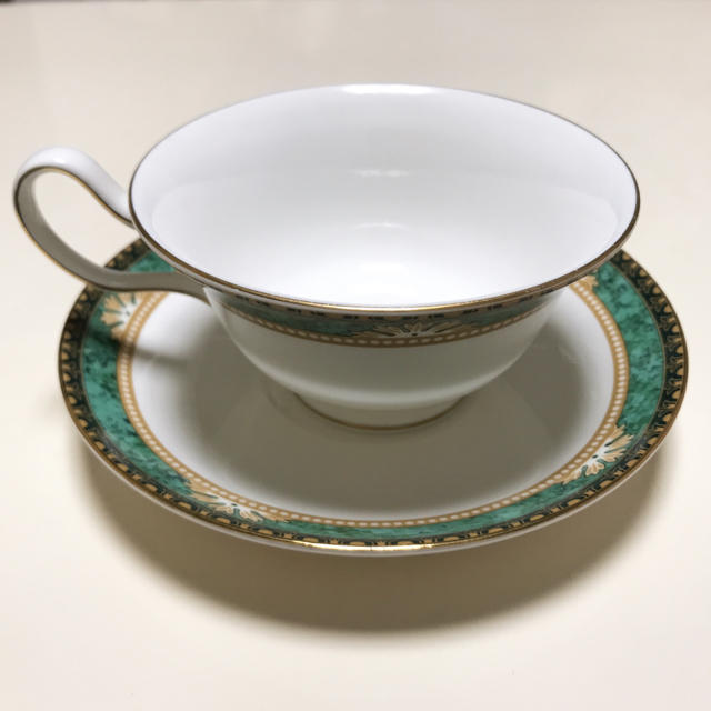 WEDGWOOD(ウェッジウッド)のWEDGWOODウェッジウッド ランボーン カップ&ソーサー 〈1セット〉 インテリア/住まい/日用品のキッチン/食器(グラス/カップ)の商品写真