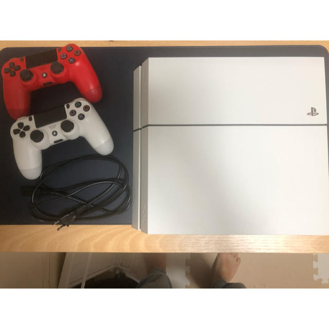 【美品】PS4本体＋コントローラー2個