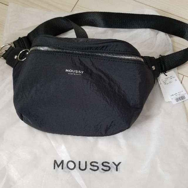 moussy(マウジー)のam様　10月25日までお取り置き‼ レディースのバッグ(ボディバッグ/ウエストポーチ)の商品写真