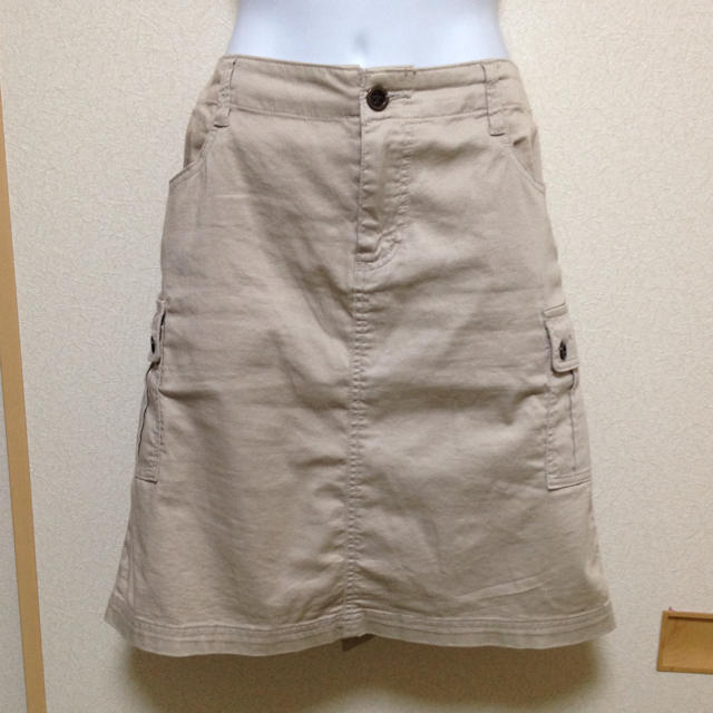 a.v.v(アーヴェヴェ)の送料込み カーゴスカート♡ レディースのスカート(ひざ丈スカート)の商品写真