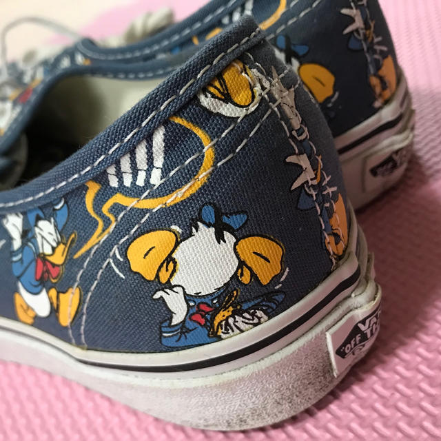 VANS(ヴァンズ)のVANS Disney ドナルド スニーカー メンズの靴/シューズ(スニーカー)の商品写真