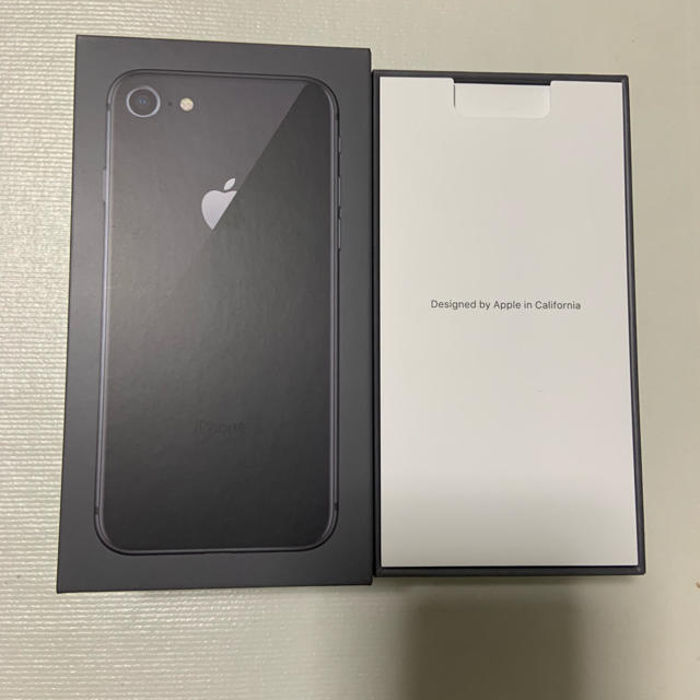 iPhone(アイフォーン)の早い者勝ち  iphone8 本体 simフリー スマホ/家電/カメラのスマートフォン/携帯電話(スマートフォン本体)の商品写真