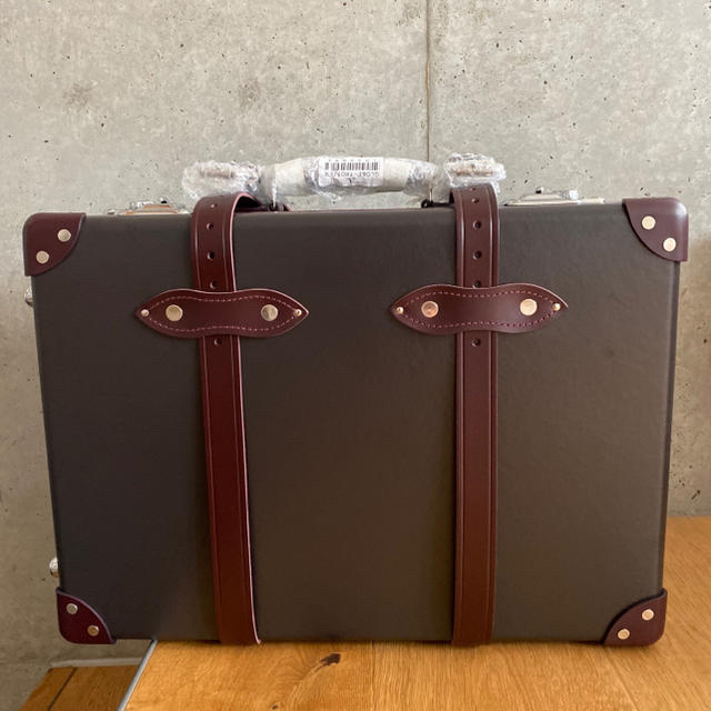 GLOBE-TROTTER(グローブトロッター)のGlobe-Trotter センテナリー 20インチ　トロリーケース　新品 レディースのバッグ(スーツケース/キャリーバッグ)の商品写真