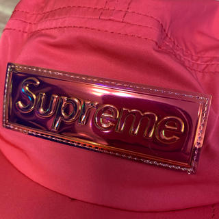 シュプリーム(Supreme)のsupreme Iridescent Logo Camp Cap(キャップ)