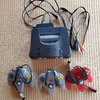 ニンテンドウ64(NINTENDO 64)のNintendo64　本体　コントローラー　ソフト　セット(家庭用ゲーム機本体)