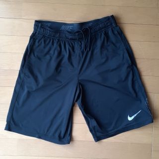 ナイキ(NIKE)のNIKE　ナイキ　ハーフパンツ　メンズM　ドライフィット(ショートパンツ)