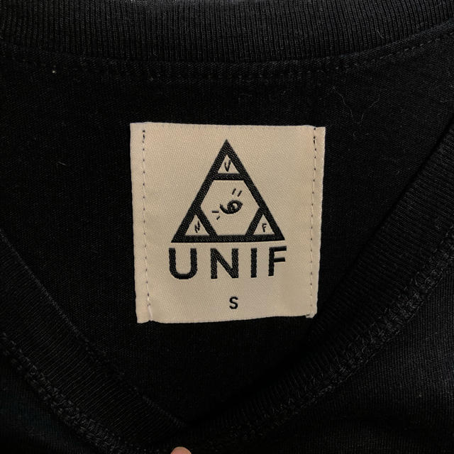 鈴木えみ着用　UNIF ネコ　タンクトップ 2