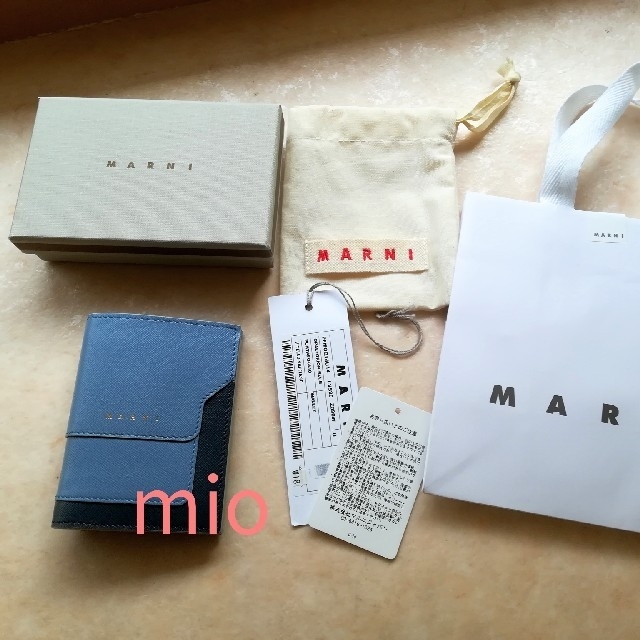 値下げ★新品　MARNI マルニ　二つ折り財布　国内正規品　ミニ財布