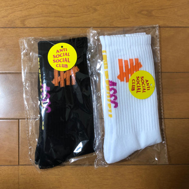 メンズASSC × undefeated socks 2足セット