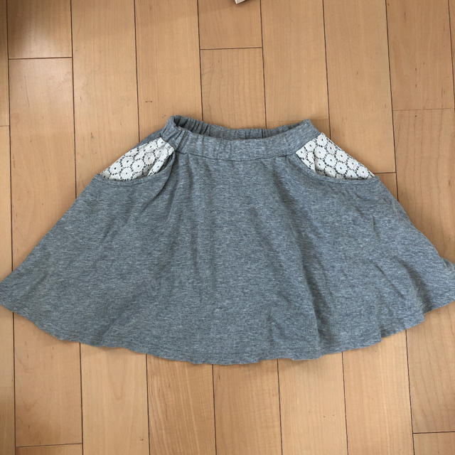 Branshes(ブランシェス)のブランシェス　130 キッズ/ベビー/マタニティのキッズ服女の子用(90cm~)(スカート)の商品写真