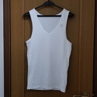 コンバース(CONVERSE)のCONVERSE白バスケアンダーシャツ(Tシャツ/カットソー(半袖/袖なし))