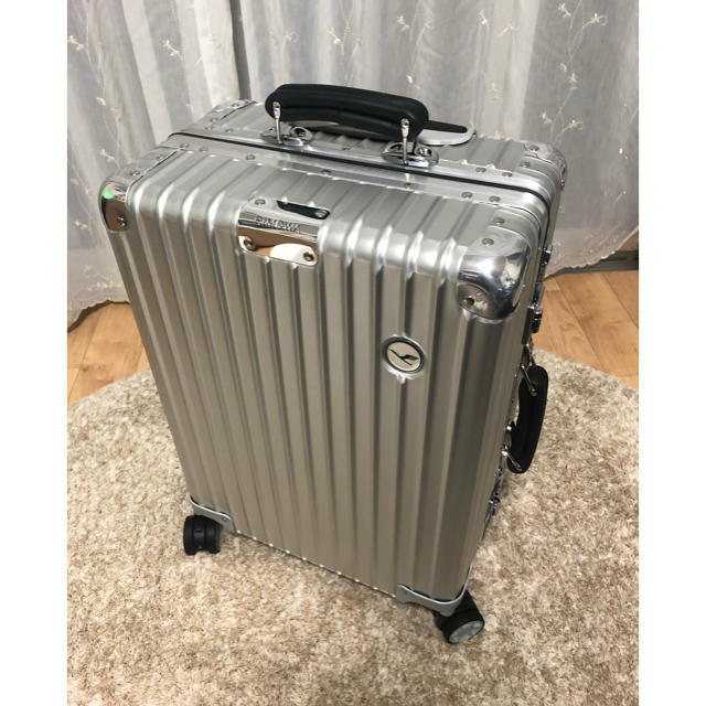 RIMOWA - たかちゃん様専用 リモワ ルフトハンザモデル 36L クラシックフライトの通販 by なお's shop｜リモワならラクマ