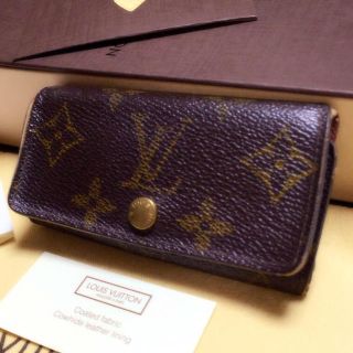 ルイヴィトン(LOUIS VUITTON)の正規品 ルイヴィトン キーケース(キーケース)