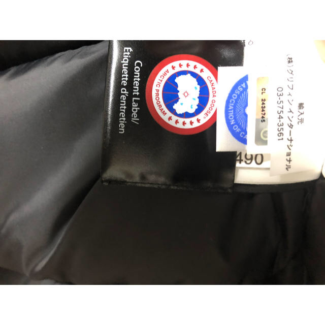 CANADA GOOSE(カナダグース)の新品 カナダグース ダウンベストWINDSOR VEST BLACK レアモデル メンズのジャケット/アウター(ダウンベスト)の商品写真