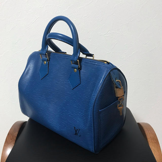 LOUIS VUITTON - 【ルイヴィトン LV】エピ スピーディ25の通販 by kei's shop｜ルイヴィトンならラクマ