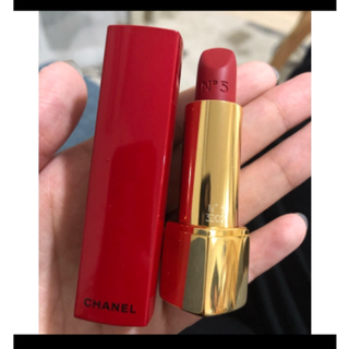 CHANEL 〈2018ss〉ルージュアリュール ヴェルヴェット N°5(新品)